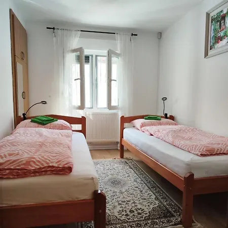 Za 7 Osoba * Sarajevo