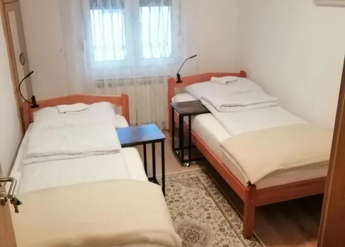 Sa Tri Sobe Za Sedam Osoba