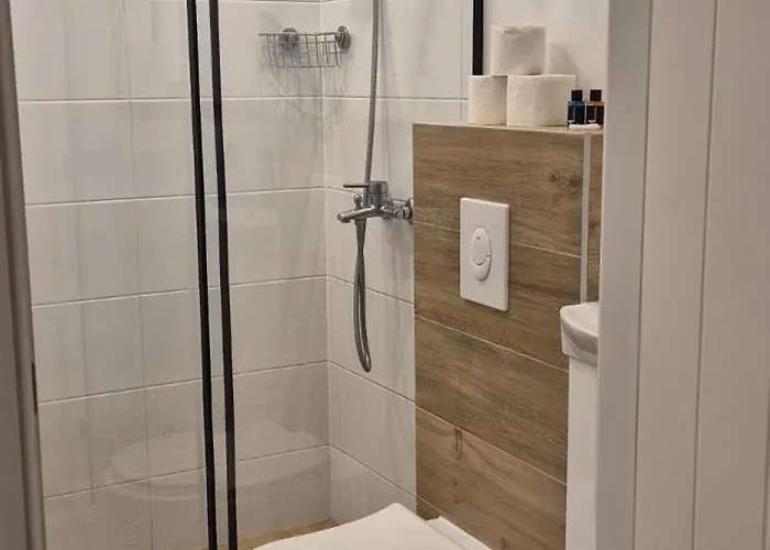 Apartman Sa Tri Sobe Za Sedam Osoba *