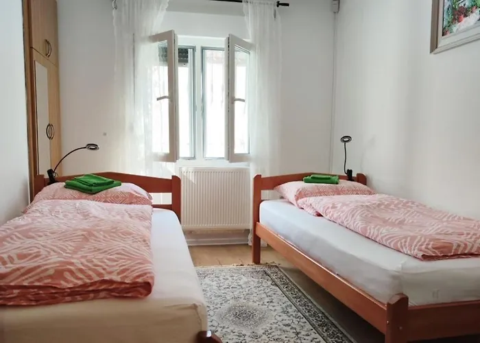 Sa Tri Sobe Za Sedam Osoba * Sarajevo