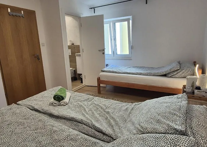 Apartman Sa Tri Sobe Za Sedam Osoba *