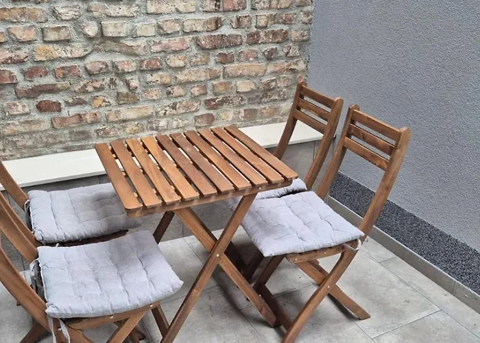 Apartman Sa Tri Sobe Za Sedam Osoba *