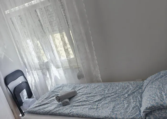 Sa Tri Sobe Za Sedam Osoba Apartman